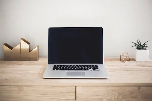 Laptops & Desktops rental UAE, IP Care Technologies